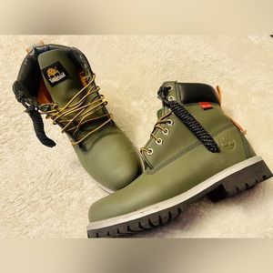 Timberland US Size 8 Men's Heritage 6inch Waterproof Boot RARE